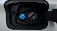 Rána pro majitele moderních dieselů. Odstaví nedostatek AdBlue jejich auta?