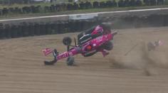 Děsivá nehoda v IndyCar! Závodník naštěstí vyvázl bez zranění