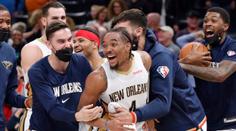 Pelicans vyhráli nevídaným košem přes celé hřiště, bodoval i Satoranský