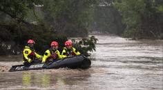 Záplavy v Texasu: Nejméně 24 mrtvých, pohřešují se i desítky dětí z letního tábora