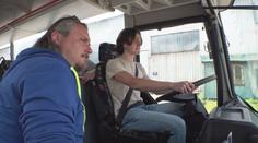 Češi by mohli autobus řídit už od 18 let. Návrh rozděluje odborníky i společnost