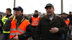 Nečase čeká jednání s odbory, stávkovat se přesto bude