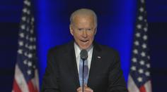 "Pojďme si dát šanci," vyzval Biden Trumpovy voliče. Ten šel na golf!