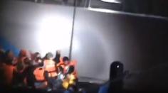 VIDEO: Řekové chtěli potopit loď plnou uprchlíků! Natočili je Turci
