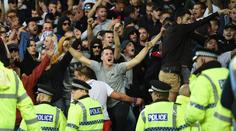 Drsňáci z tribun ukázali solidárnost. Fanoušci Hajduku stěhovali nemocnici