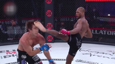 Tvrdé rány a zlomené kosti. Bellator letos nabídnul povedené knokauty