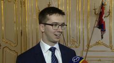 Student založil firmu. Za 7 měsíců ji prodal a je z něj miliardář!