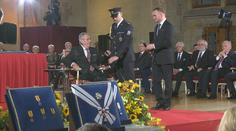 Zeman odložil ceremoniál k 28. říjnu. "Hřib ať si nafackuje," řekl Mynář