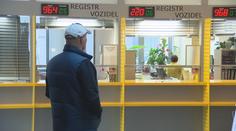 V několika městech hrozí omezení provozu úřadů. Nejsou na ně peníze
