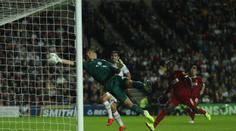 Nevídaný zkrat: Liverpool zachránila obří minela brankáře
