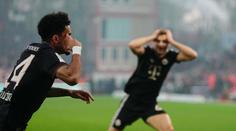 Momenty 10. kola Bundesligy: Povedené triky a skvěle vychytaná penalta