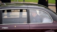 Příjezd Karla III. do Buckinghamského paláce v Londýně