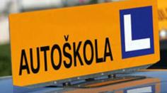 Mladík uplatil komisaře, aby získal řidičský průkaz