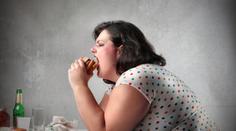 Žena (32) se propadla do země. Zachránila ji váha 181 kilogramů
