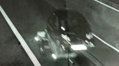 Dostal pokutu za jízdu bez dálniční známky. Auto přitom vezl na vozíku