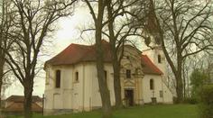 Pracujte rok pro neziskovku za svůj stávající plat