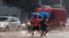 ČHMÚ vydal nejpřísnější výstrahu. Severovýchod Česka bičují extrémní lijáky