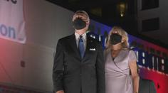 USA mají první dámu i gentlemana. Jací jsou partneři Bidena a Harrisové