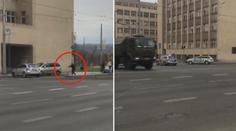 Střelba v centru Prahy! Policie pálila na ujíždějící auto, svědek to natočil
