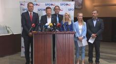 Chceme zvýšit rodičovský příspěvek o 100 tisíc korun, řekl Okamura