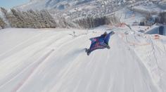 VIDEO: Dech beroucí moment! Let po slavné sjezdovce v Kitzbühelu