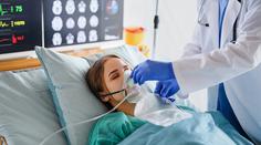 Veroniku poslali s bolestmi hlavy z nemocnice domů. Za pár hodin zemřela