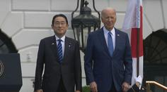 Japonský premiér u Bidena: Povečeřel s nimi miliardář i slavný herec