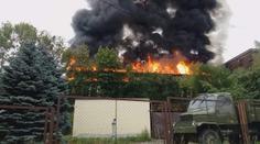 Ve Varnsdorfu hořela slévárna, plameny pohltily celou budovu