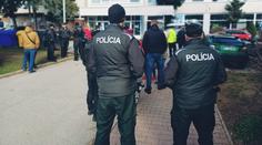 Horor na Slovensku: Muž bodal dívku (15), kterou zřejmě ani neznal. Zasáhl orgány