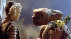 E.T. mimozemšťan slaví 30 let. Tvář mu dal Einstein a mopsík