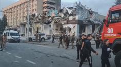 Ruské rakety zasáhly restauraci plnou lidí. Čtyři mrtví a desítky zraněných