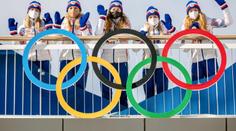 Češi poznávají olympijské stadiony. Fernstädtová pózuje s jamajským bobem