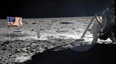 NASA chce opět poslat člověka na měsíc. Podobný plán má i Rusko