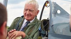 Generál Emil Boček slaví 100. narozeniny. Je posledním žijícím českým pilotem RAF