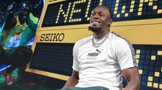 Světový rekordman se zasnoubil. Partnerka legendárního atleta se ale načekala