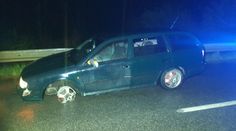 Opilec si zdemoloval auto. Z kola mu létaly jiskry
