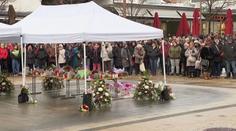 Švýcarsko drželo státní smutek. Uctilo památku obětí tragického požáru