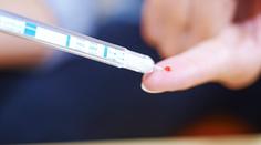 Čechů nakažených HIV stále přibývá, má ho pětkrát víc mužů než žen