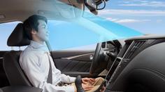 Nissan se pouští na tenký led. Auto půjde řídit bez rukou na volantu