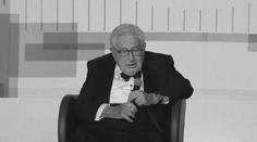 Zemřel americký diplomat Henry Kissinger. Držitel Nobelovy ceny se dožil 100 let