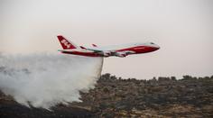 Chile spaluje velký požár, nasadili největší hasicí letadlo. VIDEO