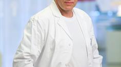 Do Ordinace míří nová posila! Doktor s kapsami plnými fetu