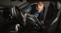 Používejte autosedačku správně! Kdy přesadit dítě do větší a jaké zvolit místo?