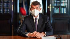 "Noste roušky, zachráníte tím životy,“ vyzval premiér Andrej Babiš