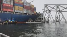 Zaoceánské lodě ztrácí kontejnery. Jejich náklad pak zamořuje oceán