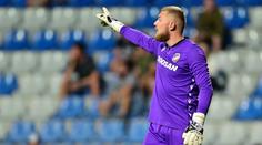 Staněk vyměnil kopačky za brusle. Pomáhá s přípravou hokejového brankáře