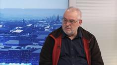 Automobilky jsou na elektromobily připravené. Problém je, že na ně lidé nemají, říká odborník