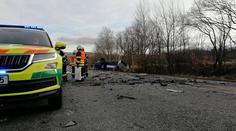Tragická nehoda na Chebsku! Při srážce zemřel řidič osobního auta