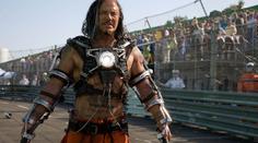 Druhý Iron Man poprvé v pohybu. Nasadil ostré tempo