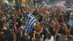 Djokovičovi příznivci běsnili v ulicích, policie zasáhla pepřovým sprejem